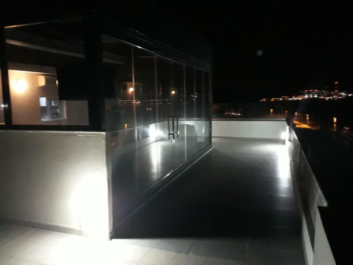 Appartamento Deep Blue Lávrion Esterno foto